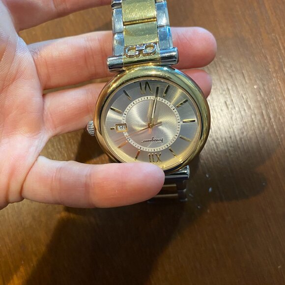 Salvatore Ferragamo Unisex Watch main image 6